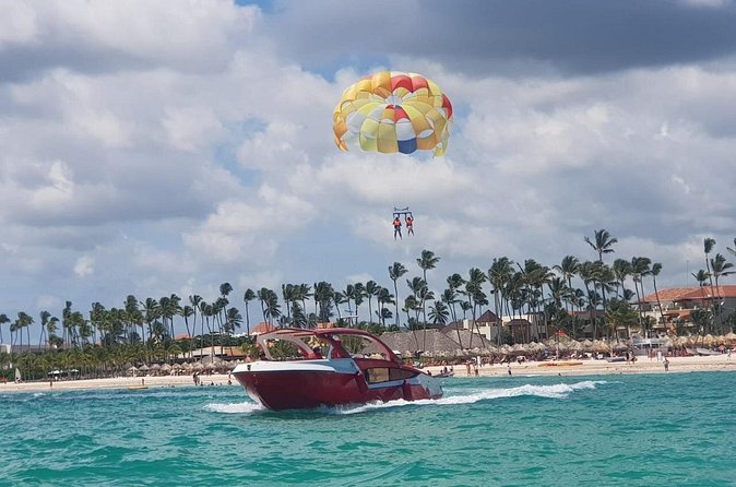 Parasailing Adventure from Punta Cana - Preparing for the boat and launch
