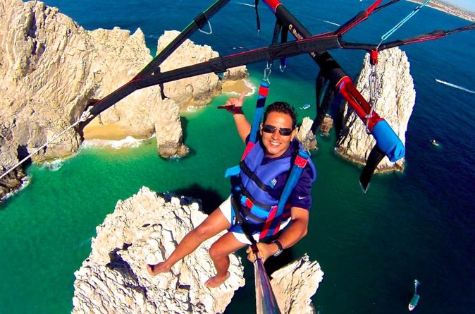 Parasailing Adventure in Los Cabos - What the one-hour Cabo flight feels like