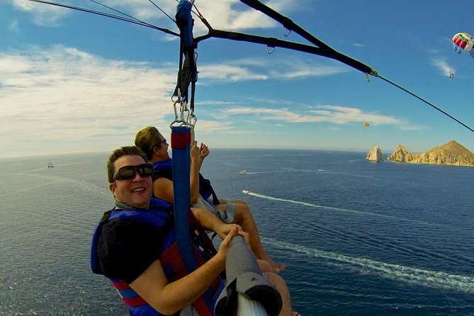 Parasailing Adventure in Los Cabos - The crew and what assistance looks like