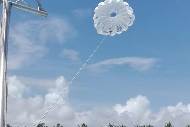 Parasailing Adventure in Punta Cana - The people who make the ride work