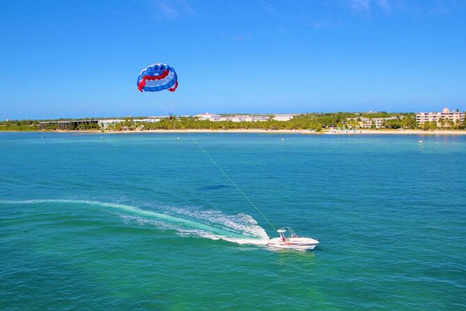 Parasailing Experience in Key West - The 10 to 15 minute flight