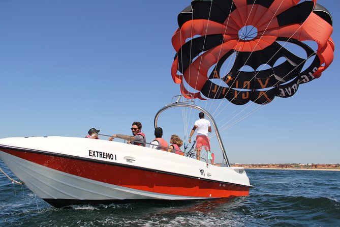 Parasailing Faro - The crew and the human side of the trip