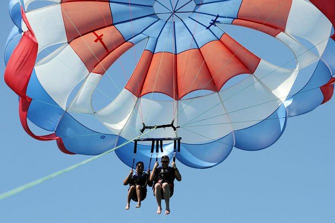 Parasailing Fly in The Sky With Transportation - Hurghada - Who will enjoy this most