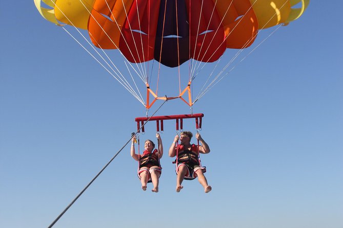 Parasailing Fly With Hotel pick up & drop off - Sharm El Sheikh - Rising above Sharm El Sheikh from a speedboat