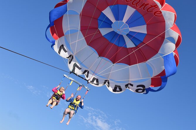 Parasailing in Alicante - Music, drinks, and the waiting time