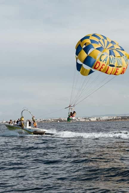 Parasailing in Polignano: A parachute adventure - The 60-meter view above Polignano