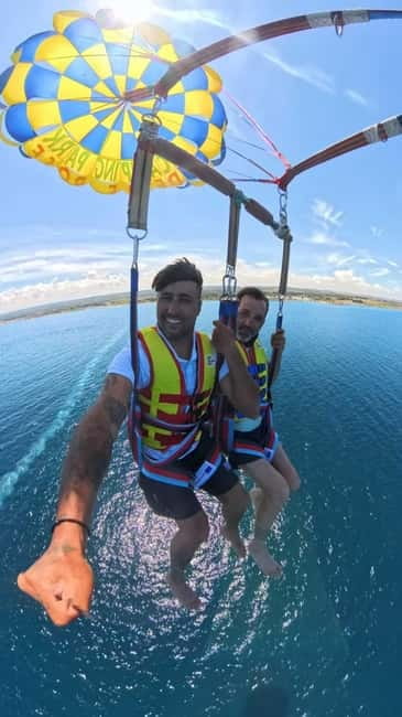 Parasailing in Polignano: A parachute adventure - Flying alone or with a partner