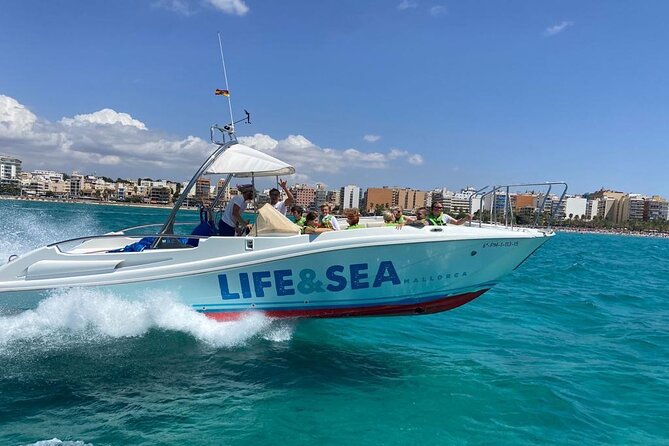 Parasailing in the Bay of Palma - Why the view is worth considering