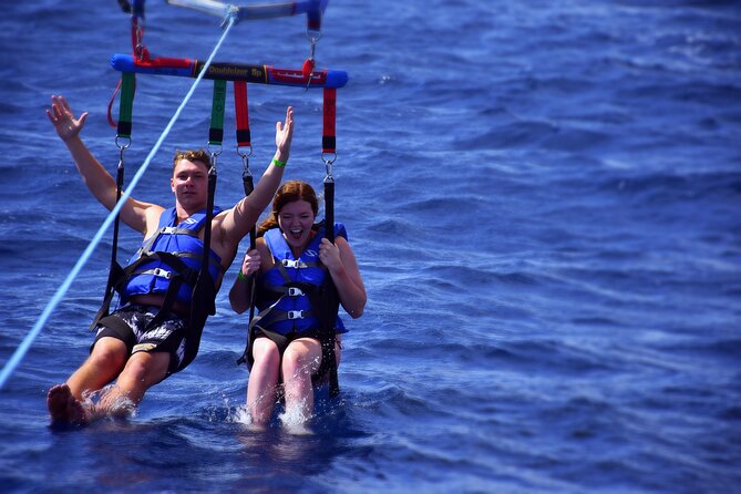 Parasailing in Waikiki from Oahu Hawaii - Price, extra fees, and the real value
