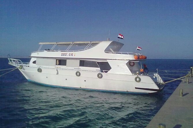 Parasailing off the coast of Sharm el Sheikh - Returning by boat and air-conditioned vehicle