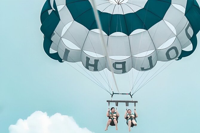 Private Bali Romantic Couple Tour with Parasailing Adventure - Three south Bali moods in one private outing