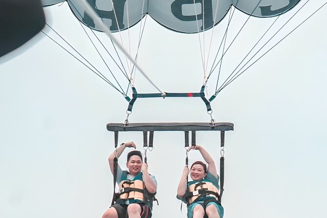 Private Bali Romantic Couple Tour with Parasailing Adventure - Taking in Uluwatu Temple from the cliff edge