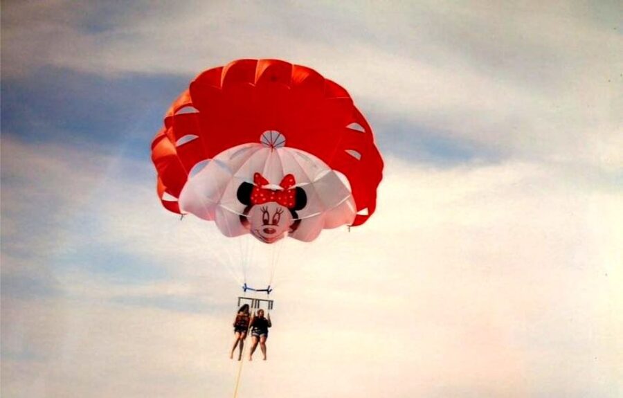Puerto del Carmen: 10-Minute Parasailing Expereince - Should You Book Puerto del Carmen Parasailing?