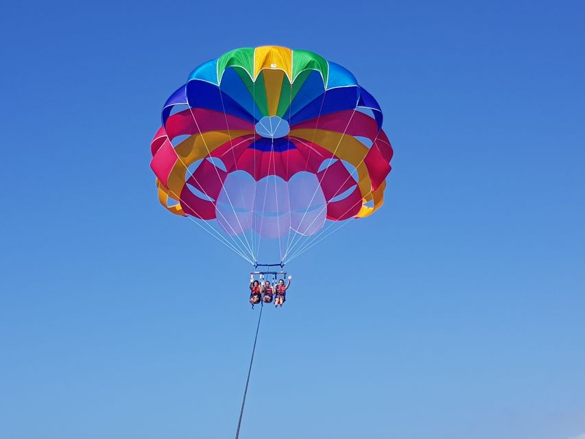 Puerto Rico de Gran Canaria : Parasailing - Landing Back on the Boat