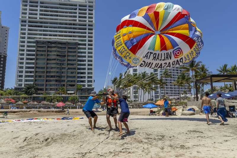 Puerto Vallarta: Parasailing Adventure - Should you book this Puerto Vallarta flight?