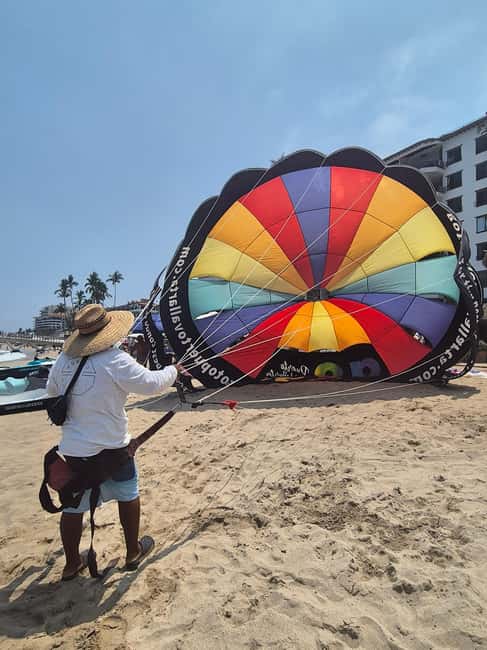 Puerto Vallarta: Private Parasailing Experience - The beach briefing and safety equipment