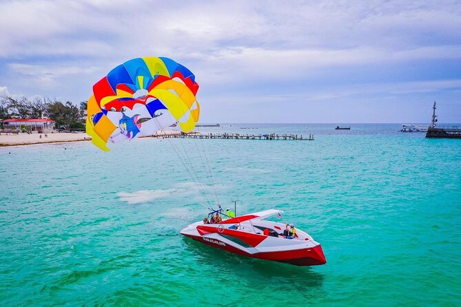 Punta Cana Parasailing Experience Over the Stunning Coastline - The parasail flight and the view below