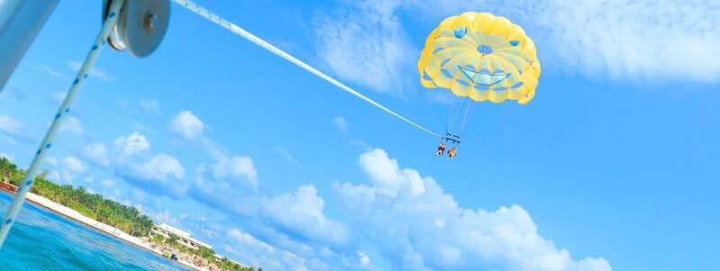 Riviera Maya: Parasailing Tour with Beach Club Access - Why the instructors matter for first-time flyers