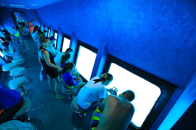 Semi Submarine Snorkeling & Fly Parasailing Adrenaline-Hurghada - Group size, comfort, and service