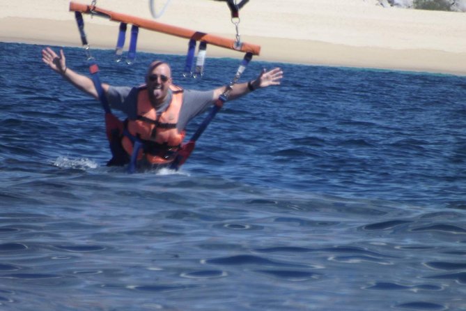 Single or Double Parasailing in Cabo with Views of The Arch - Safety steps and what the crew provides