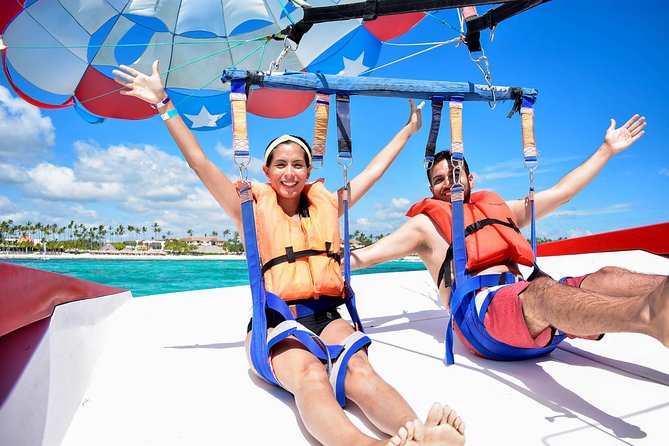 Snorkeling Catamaran Tour & Parasailing - Parasailing gives you the best wide view