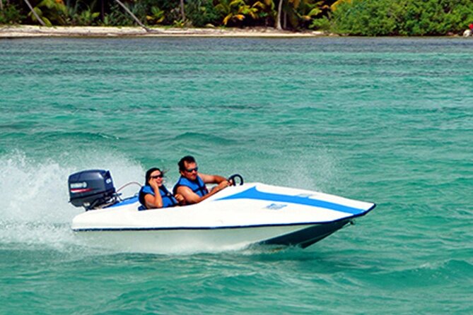 Speedboats and Parasailing Combo - Music, drinks, and the shared-boat mood