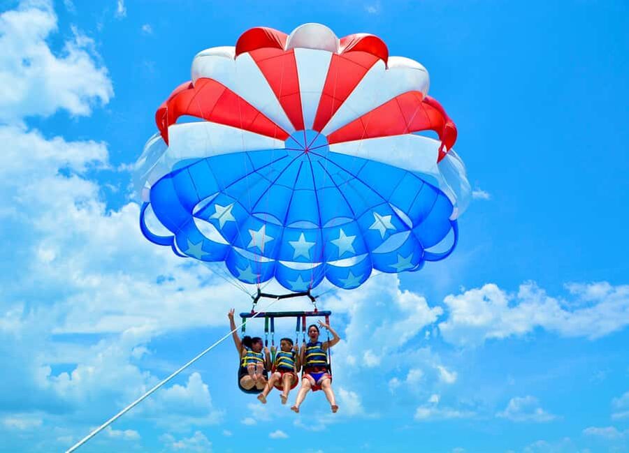 St. Petersburg, Florida: Parasailing Experience - Views that make the ride worthwhile