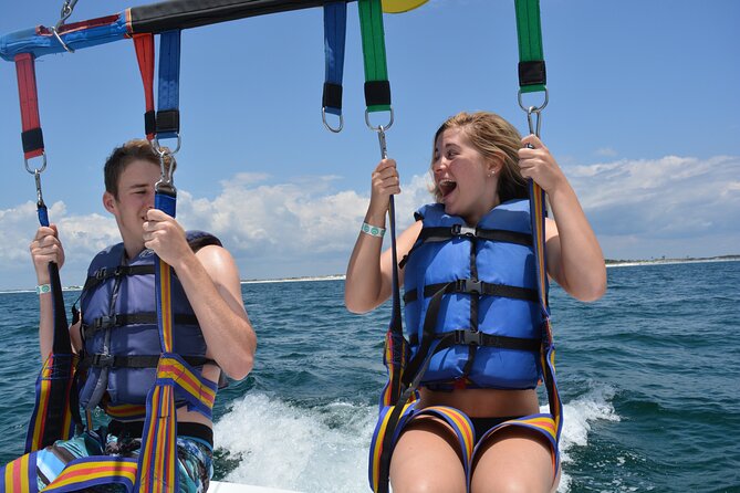 Sun Dogs Parasailing Tour in Destin Florida - Choosing between a dry landing and a quick dip