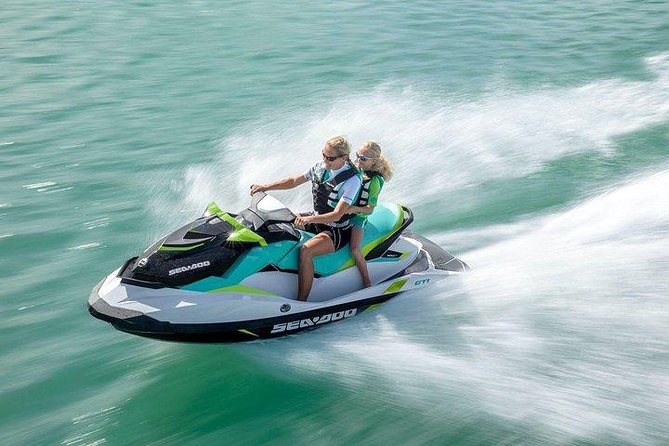 Tandem Parasailing and Jet Ski in Puerto del Carmen - Two Lanzarote thrills from Playa Chica