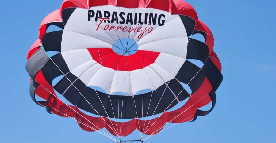 Torrevieja: parasailing experience - The 120-Metre View Over Torrevieja
