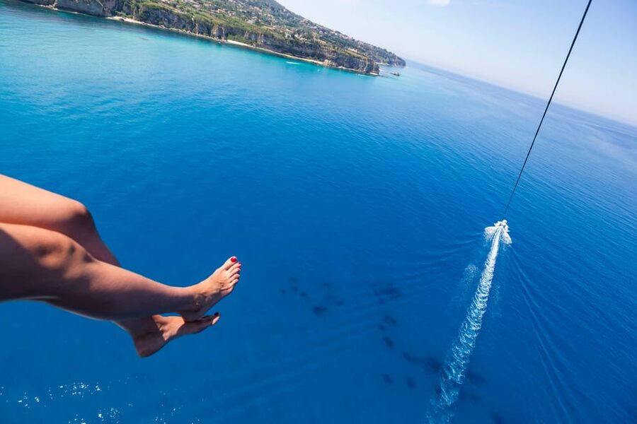 Tropea: Parasailing Experience - The best match for couples and scenic thrill seekers