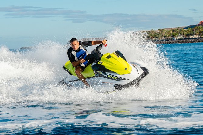 Waters Sport Package with 40 min. Jet Ski and Parasailing 1 person - From Puerto Colón to open water