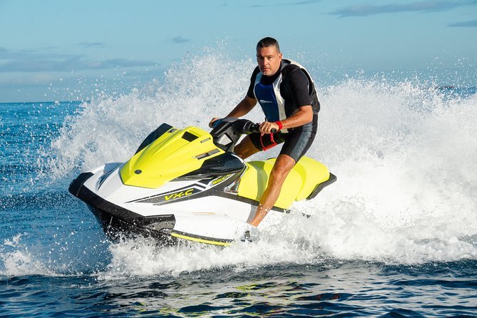 Waters Sport Package with 40 min. Jet Ski and Parasailing 1 person - The 40-minute jet ski safari