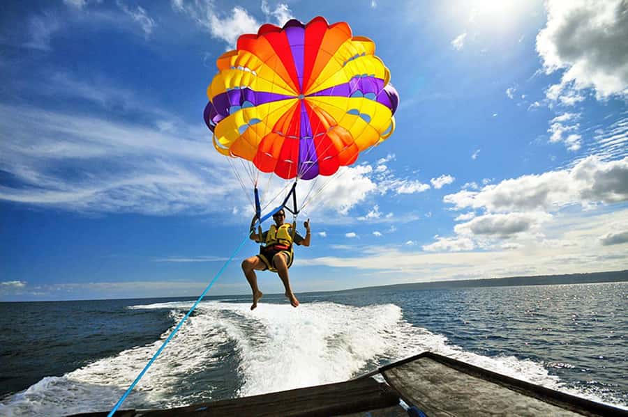 Watersport Bali: Banana Boat, Parasailing, JetSki + Spa Bali - Parasailing provides the best view